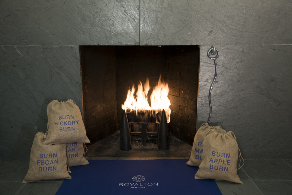 Royalton Fireplace All Sachets_